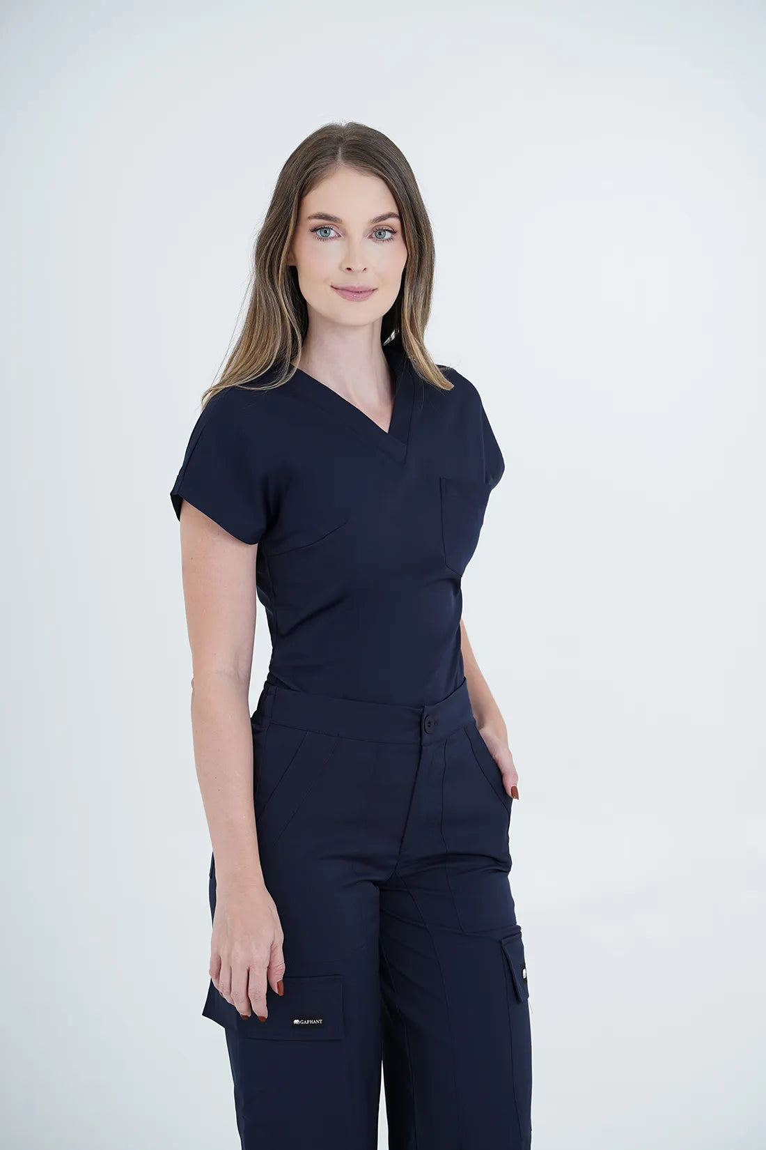 Set de Uniforme Médico Cargo Azul Navy – Practicidad máxima con estilo para el sector salud