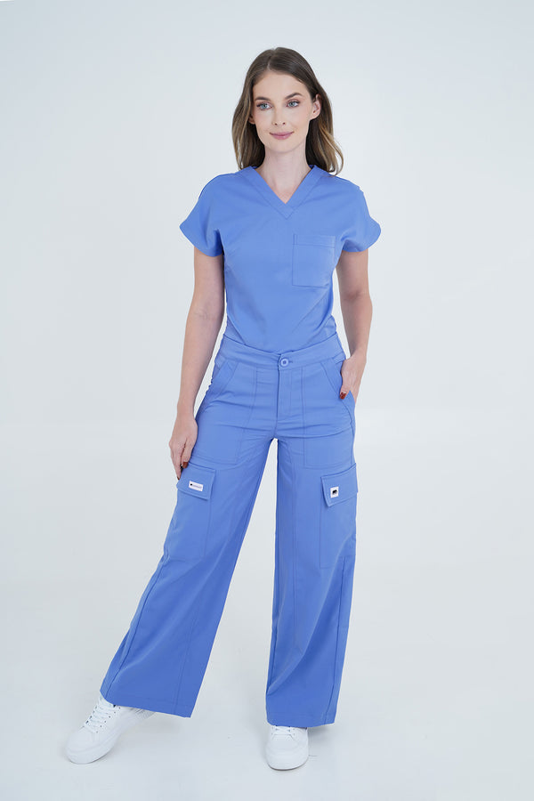 Camisa médica cargo lila empolvado – vista lateral uniforme mujer Gaphant Colombia