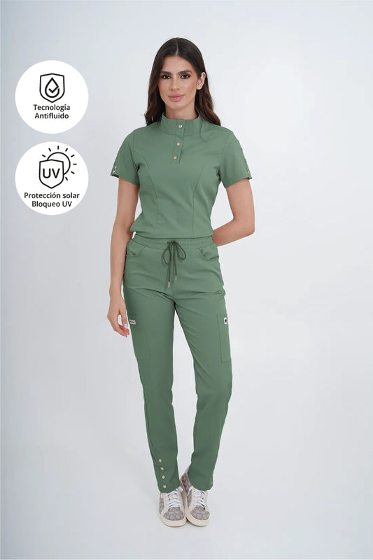 Set Uniforme Médico Roma Verde Oliva Slim Fit – Antifluido y Elegante