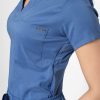 gaphant-uniformes-medicos-para-mujer-camisa-universal- de lado
